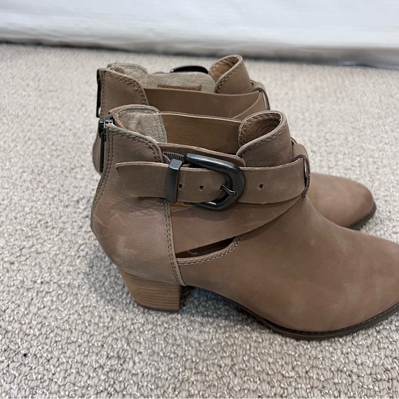 VIONIC Rory Leather Buckle Strap Ankle Booties Boots Tan Women Size 7.5 322RORY, - Picture 16 of 16